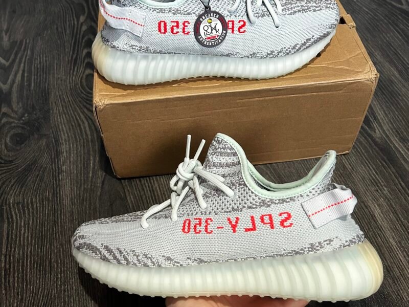 Adidas Yeezy Boost V2 - Blue Tint