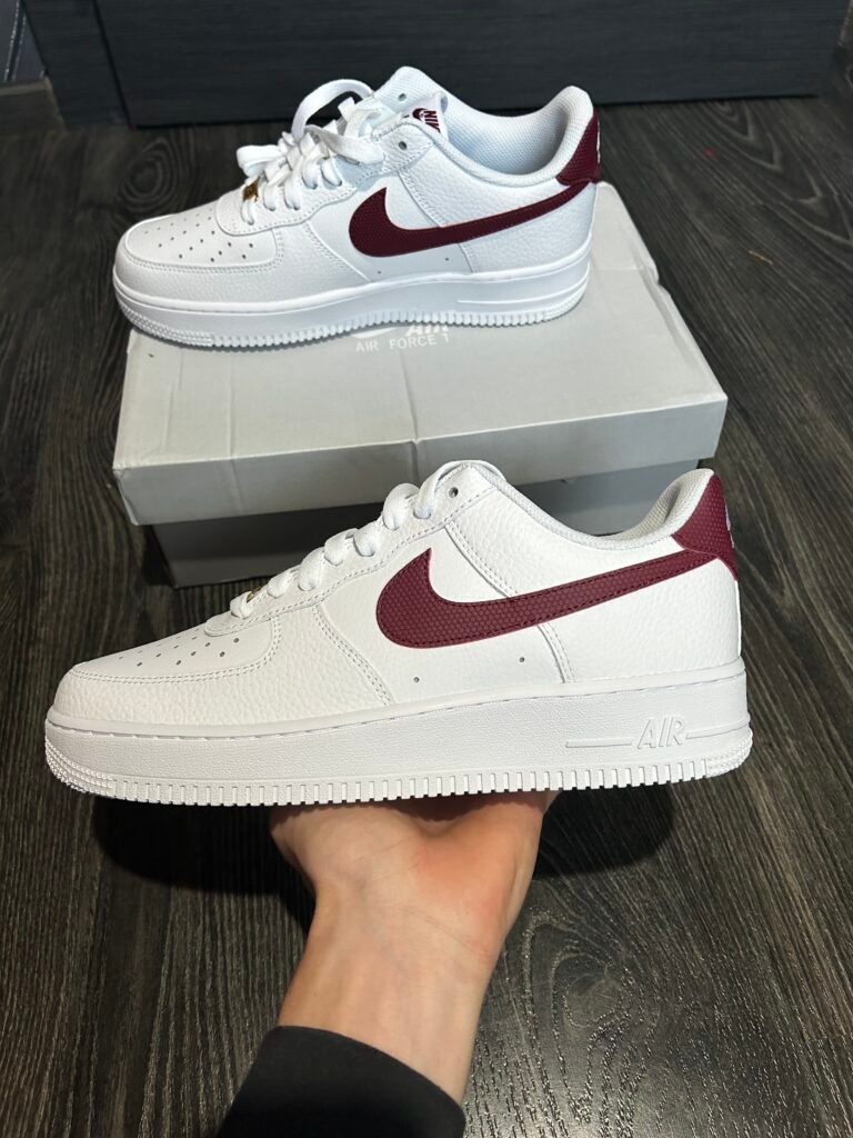 Nike Air Force 1’07 – Dark Red