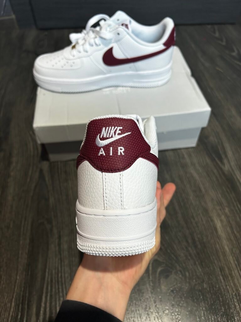 Nike Air Force 1’07 – Dark Red