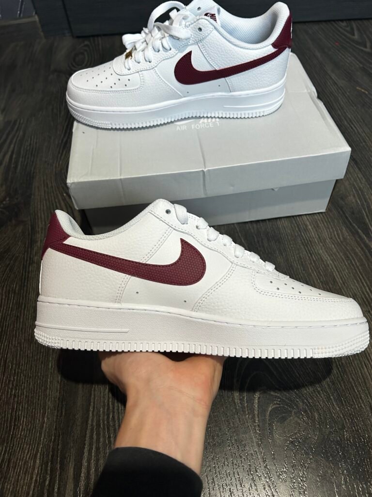 Nike Air Force 1’07 – Dark Red