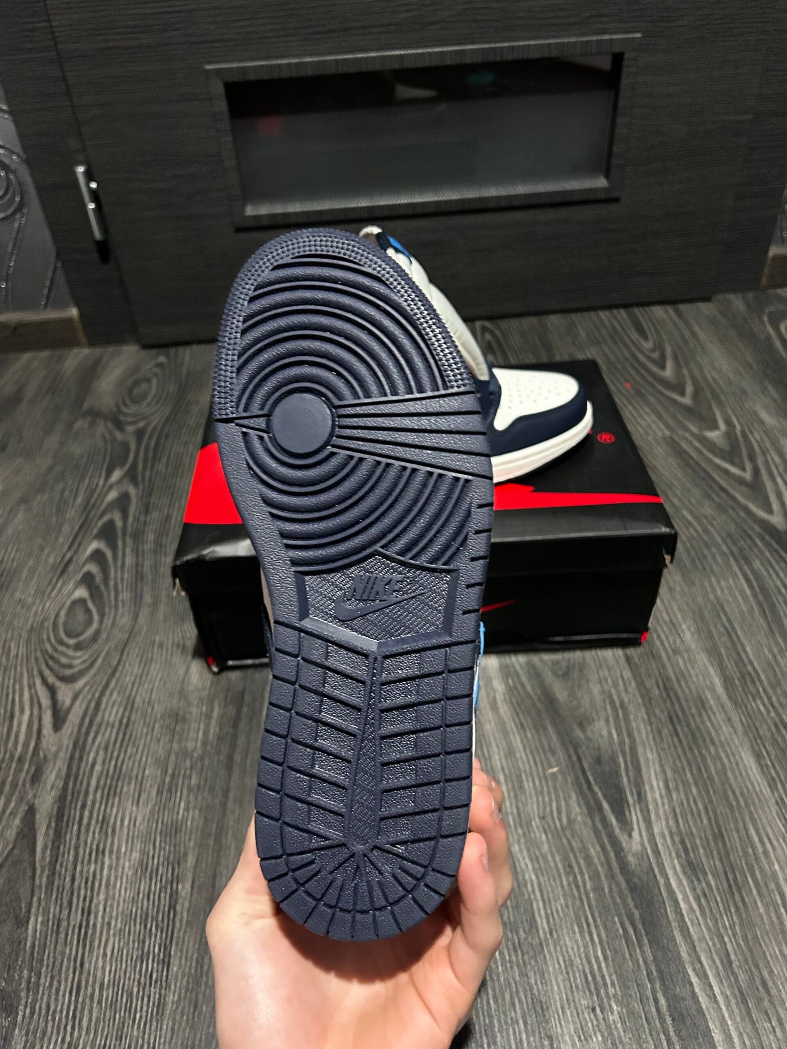 Nike Air Jordan 1 High – Obsidian