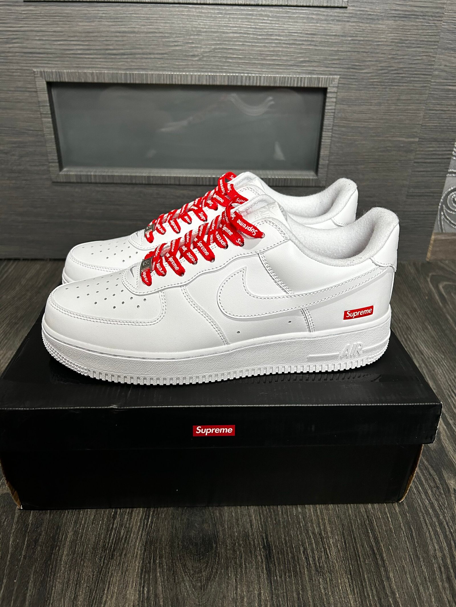 Nike Air Force 1’07 – Supreme White