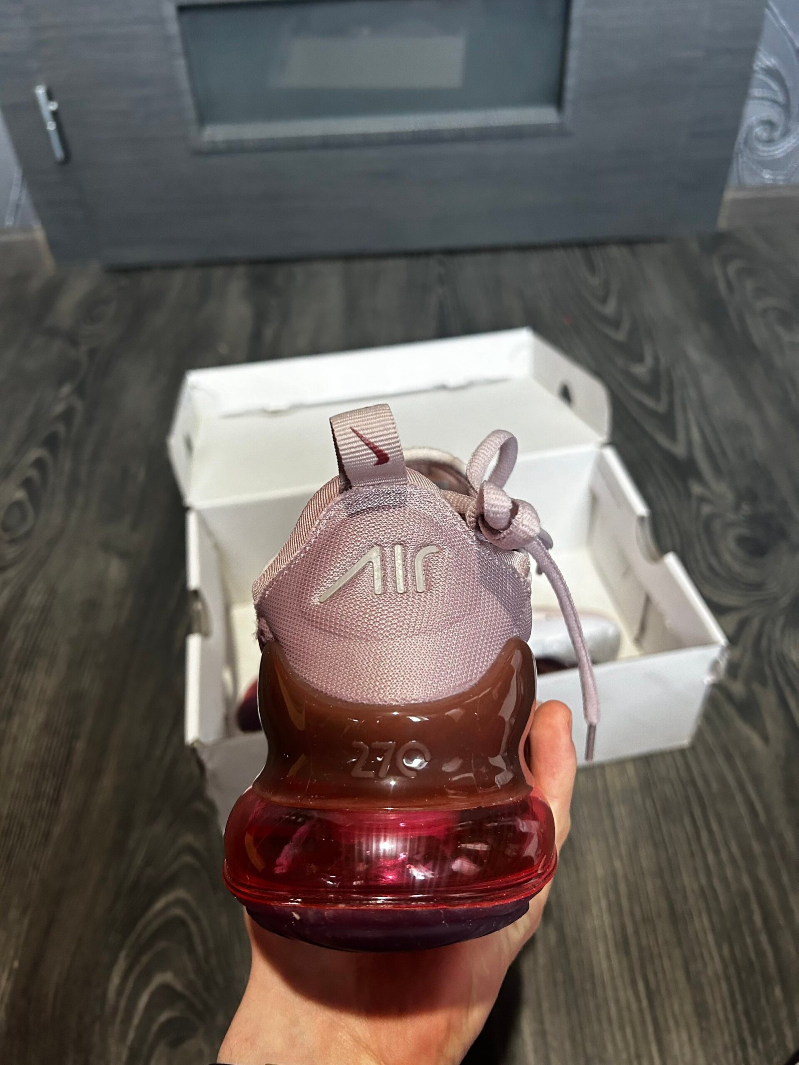 Nike Air Max 270 – Rose