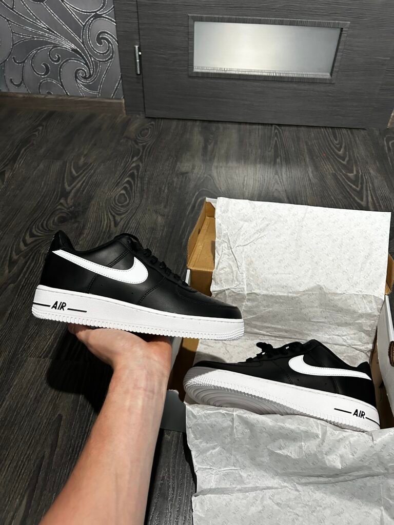 Nike Air Force 1’07 – Black White