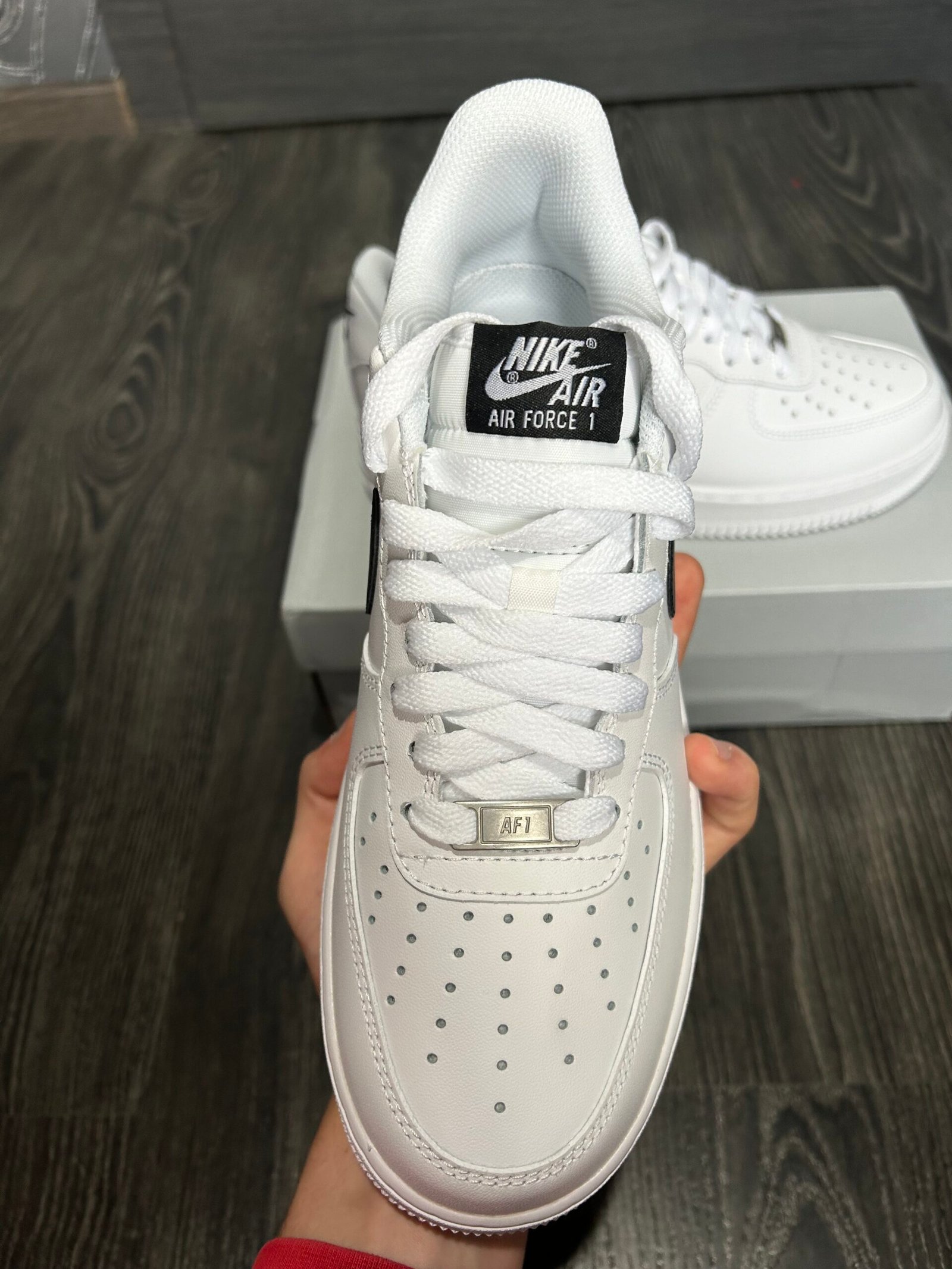 Nike Air Force 1’07 – Black & White