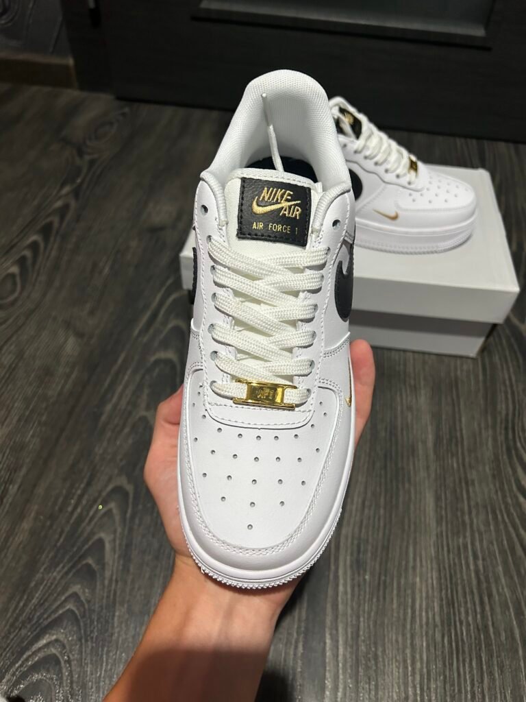 Nike Air Force 1’07 – White Gold