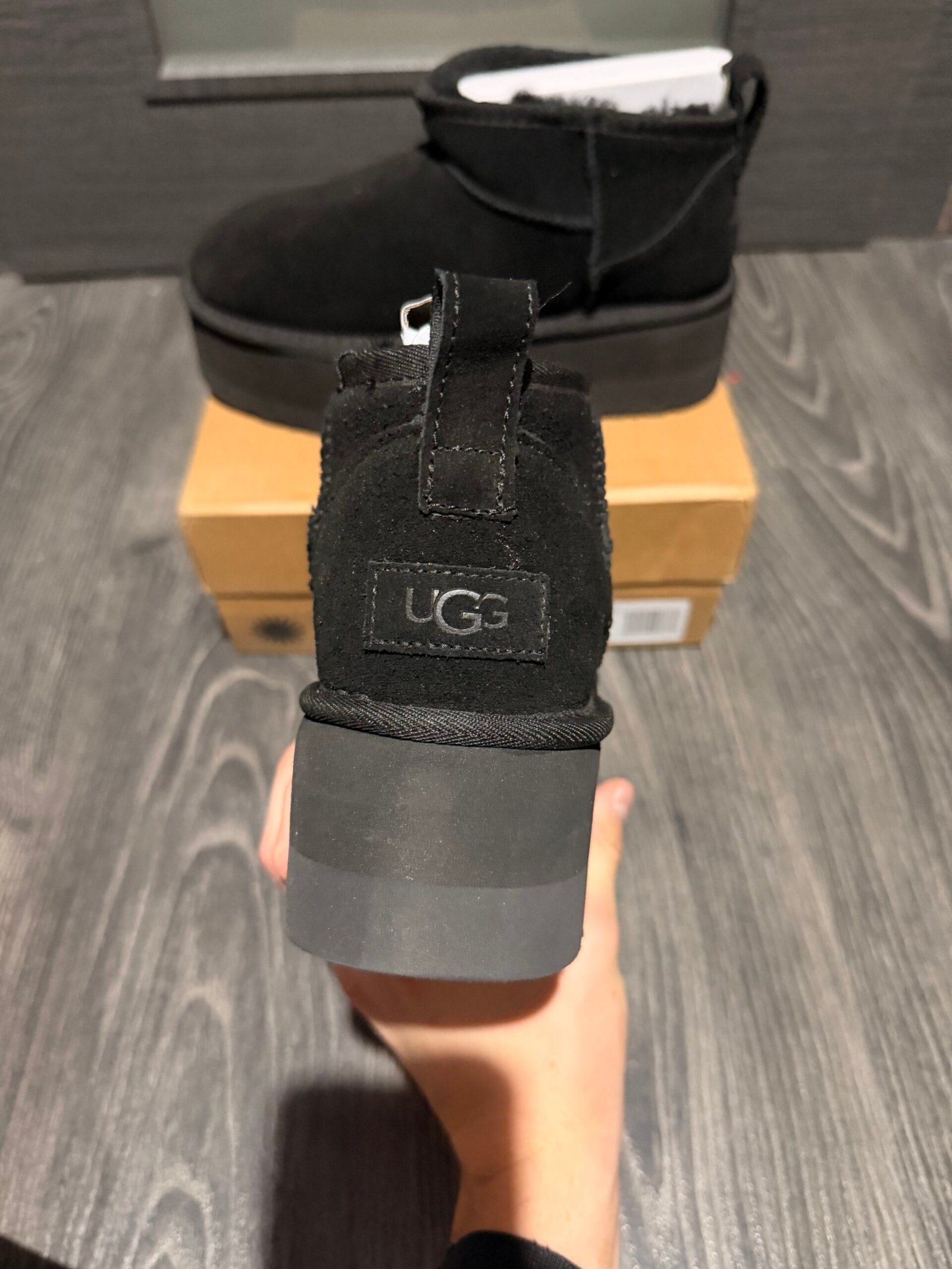 UGG Platform Mini Classic
