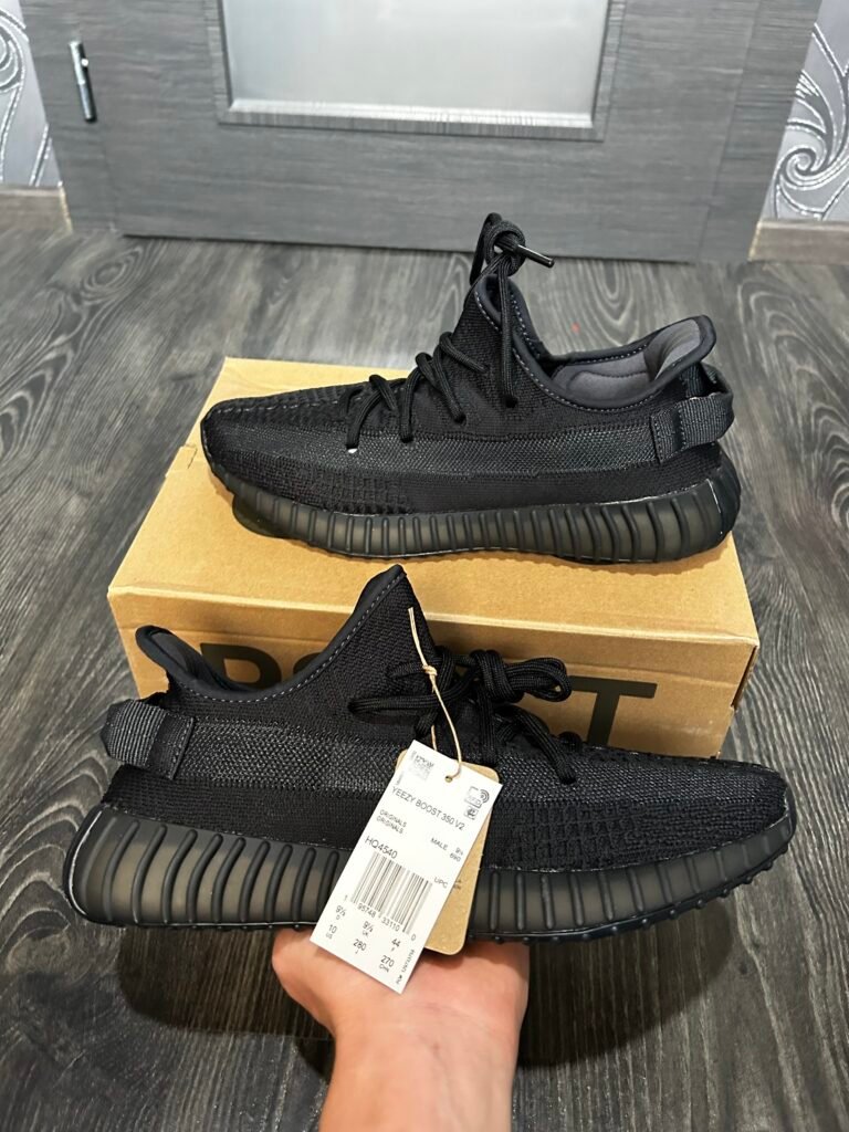 Adidas Yeezy Boost 350 V2 – Onyx