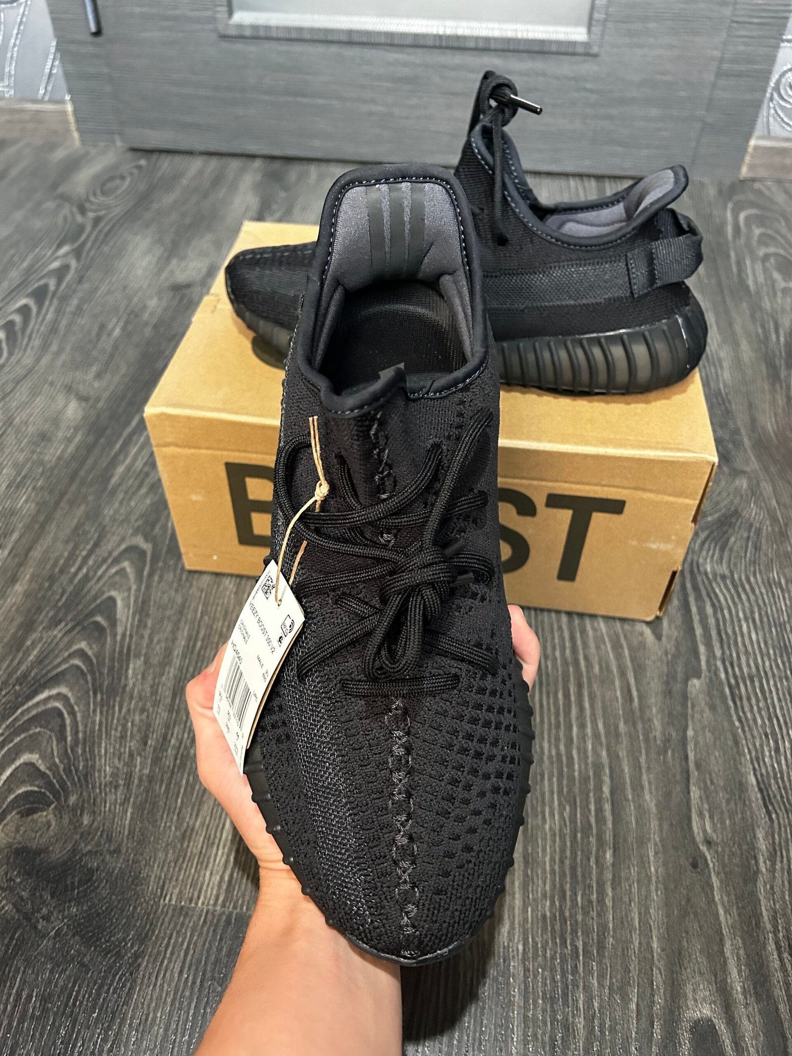 Adidas Yeezy Boost 350 V2 – Onyx