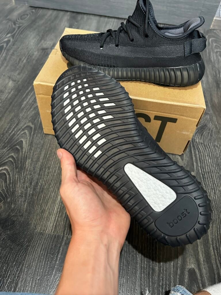 Adidas Yeezy Boost 350 V2 – Onyx