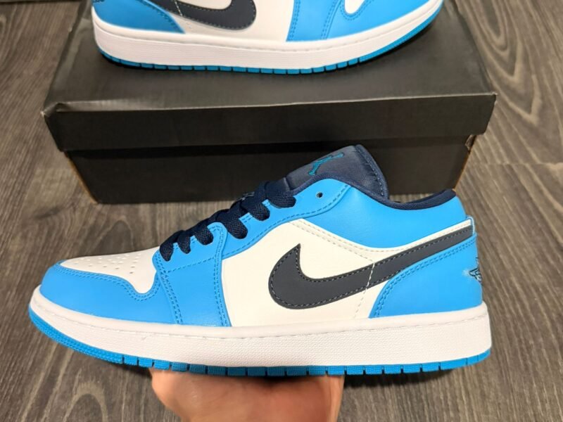 Nike Air Jordan 1 University Blue