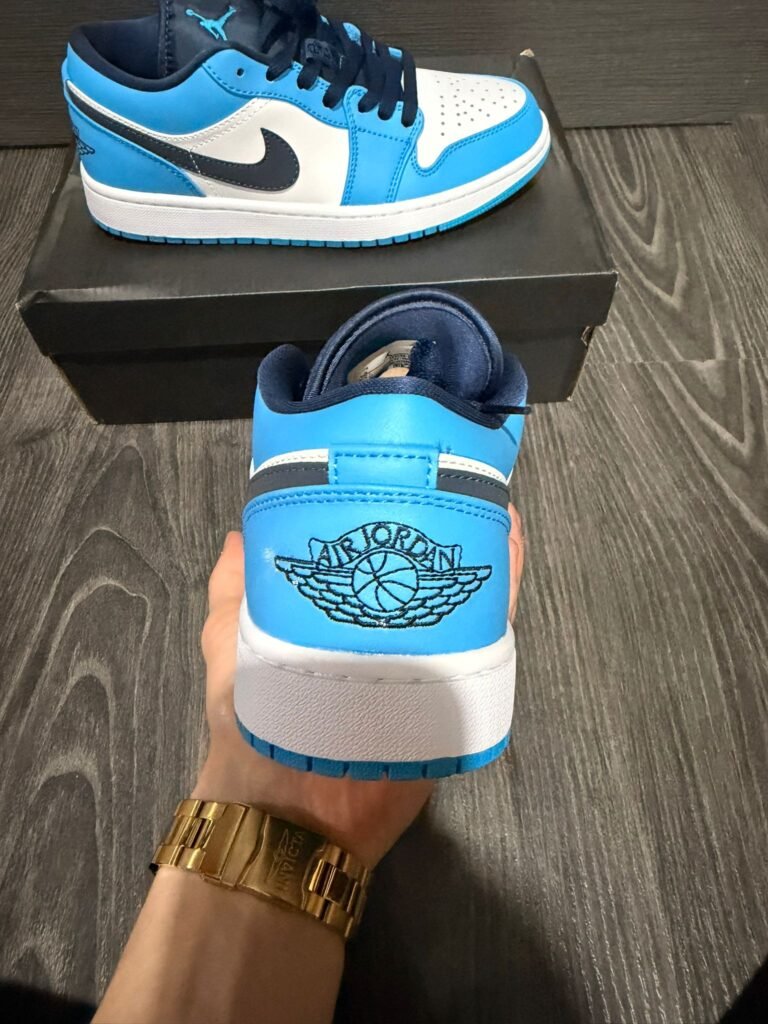 Nike Air Jordan 1 University Blue